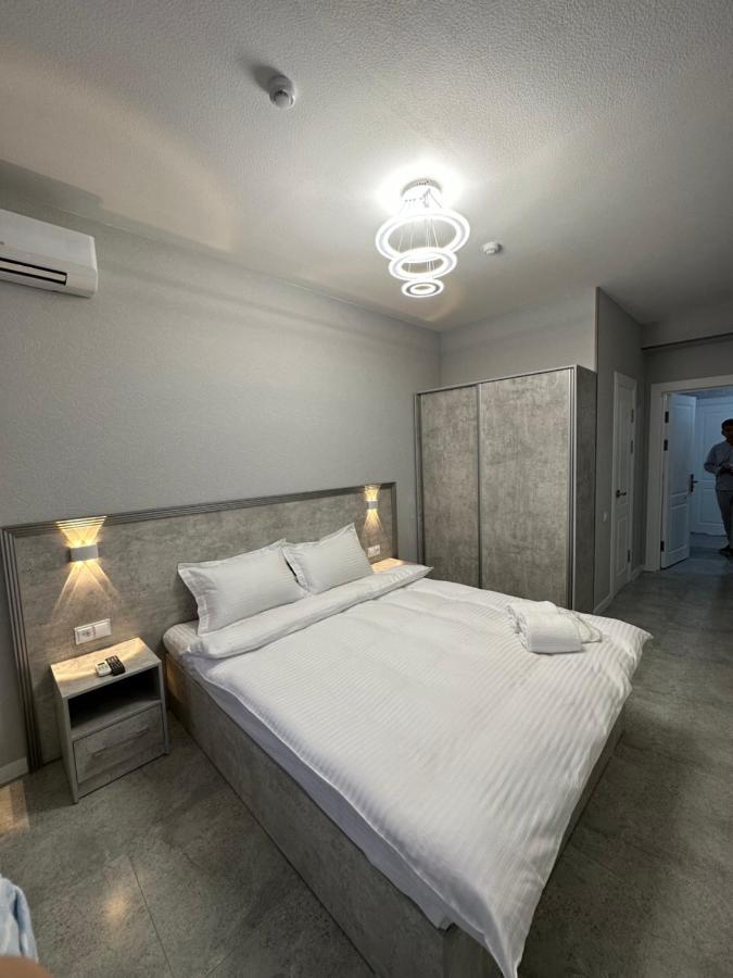 Revel Hotel Tasken Kültér fotó