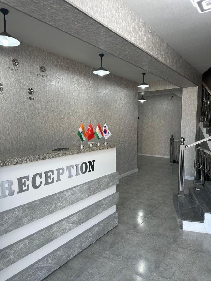 Revel Hotel Tasken Kültér fotó